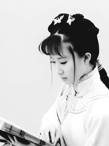 讲董鄂妃的